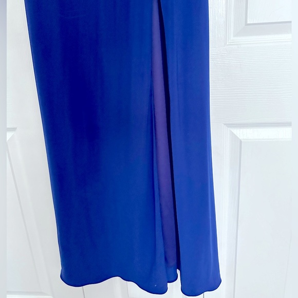 BETSY & ADAM ONE SHOULDER DRESS - Picture 3 of 3